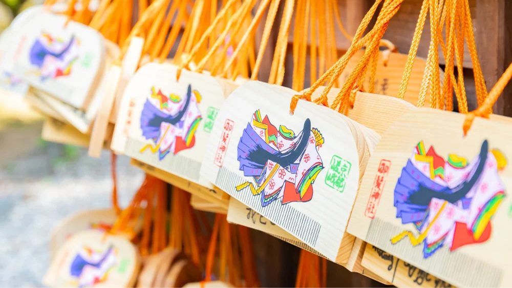 髪の悩みに寄り添う「個性的で愛らしいお守り」